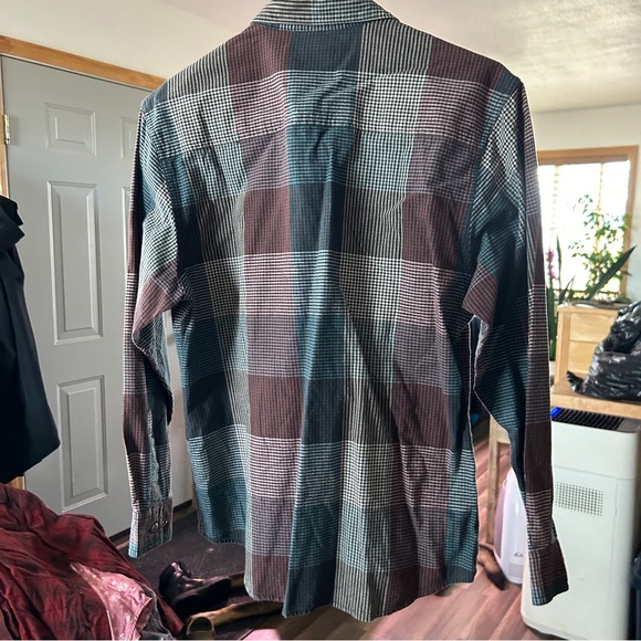 Beautiful vintage wrangler button down flannel - Picture 4 of 4